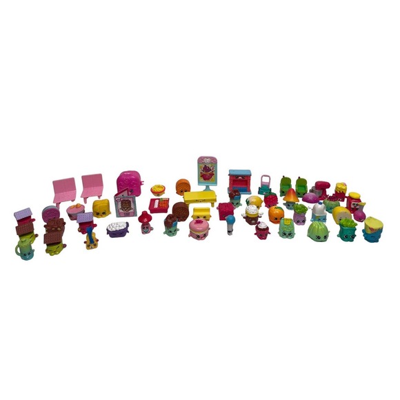50 SHOPKINS Mixed Seasons VARIOUS FIGURES Lot Mushrooms Food Furniture - Picture 1 of 6